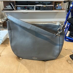 Coach hobo, grey shoulder bag of pebble leather